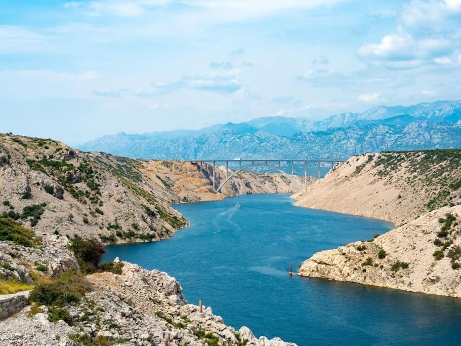 Apartment In Maslenica Ясенице Екстериор снимка